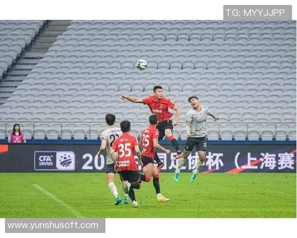 深圳足球队展现灵活战术风格联赛表现值得期待